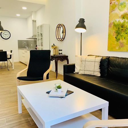 Homely Malaga Luxury Atarazanas Bagian luar foto