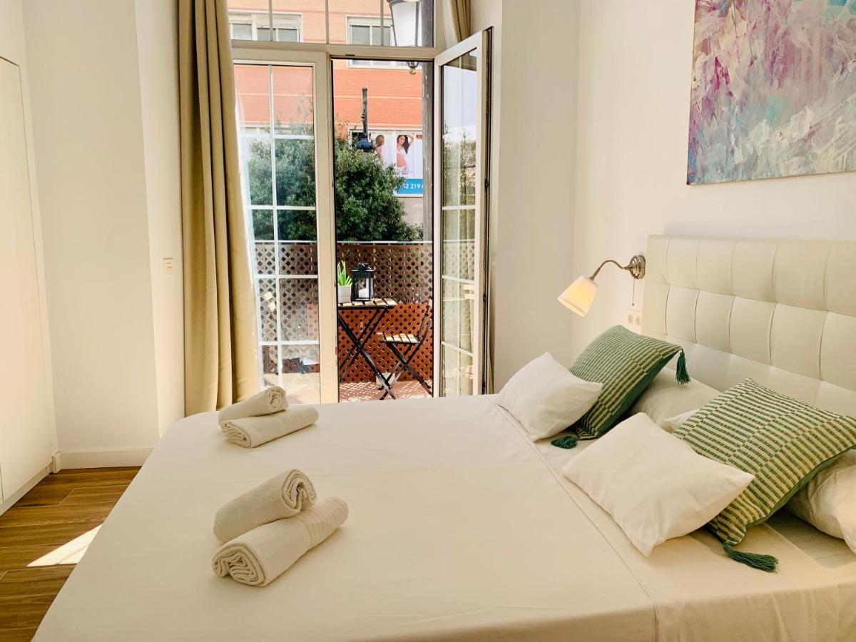 Homely Malaga Luxury Atarazanas Bagian luar foto