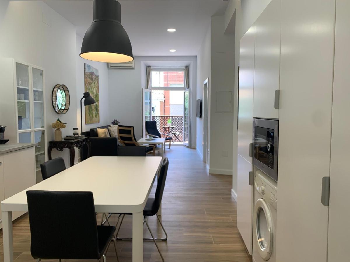 Homely Malaga Luxury Atarazanas Bagian luar foto