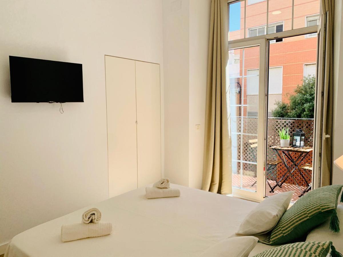 Homely Malaga Luxury Atarazanas Bagian luar foto