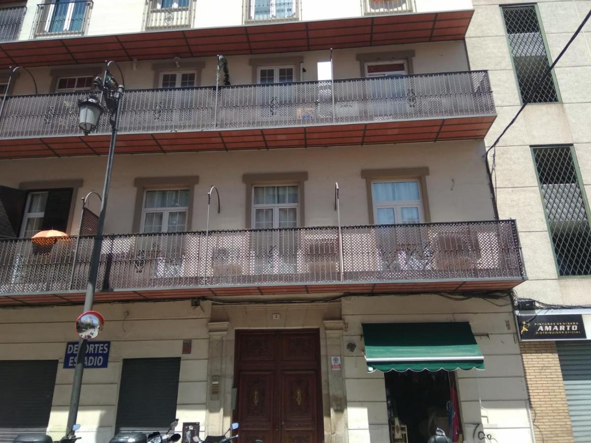 Homely Malaga Luxury Atarazanas Bagian luar foto